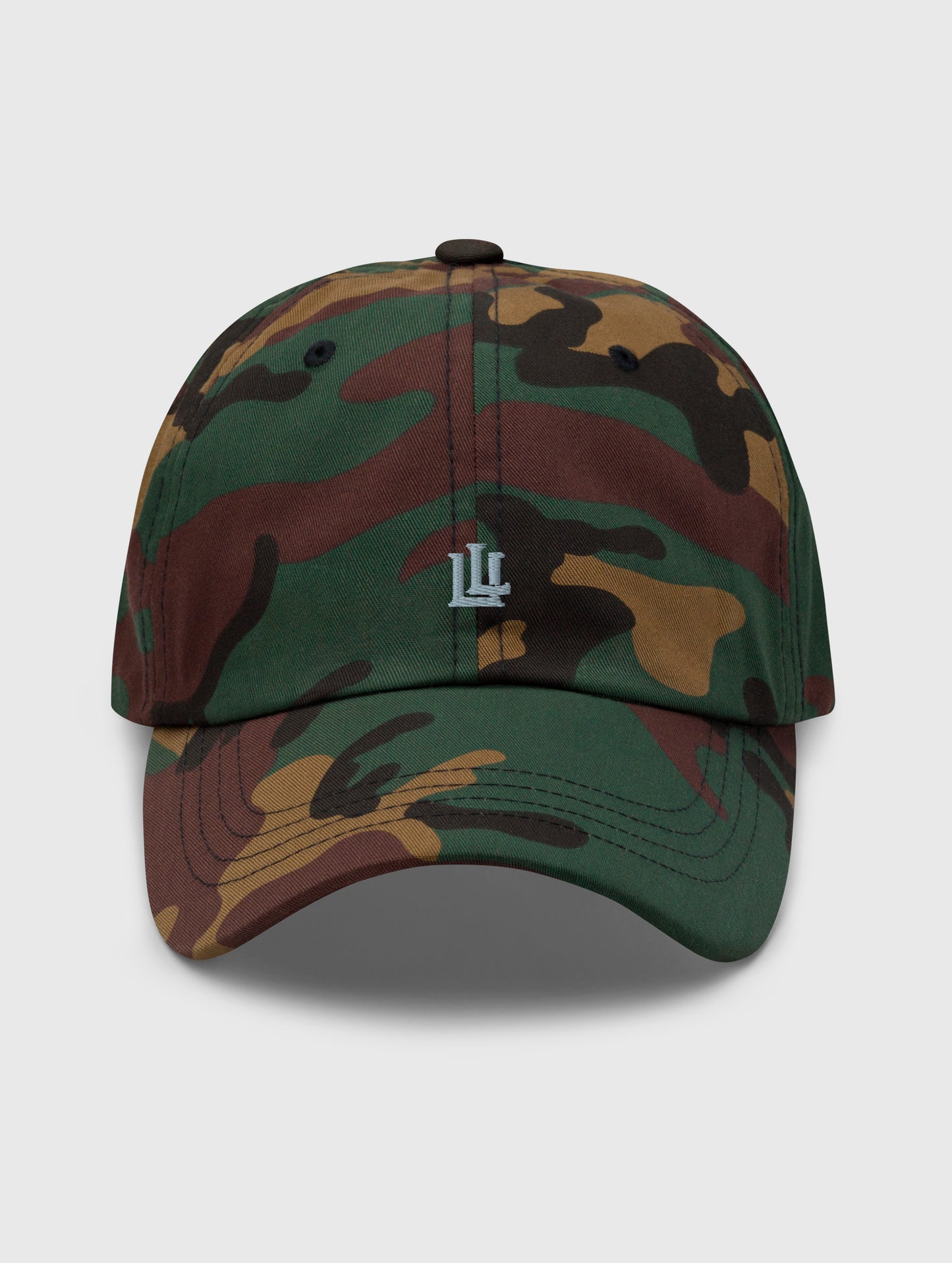 Performance cap – sweat-wicking fabric for training and outdoor activities.