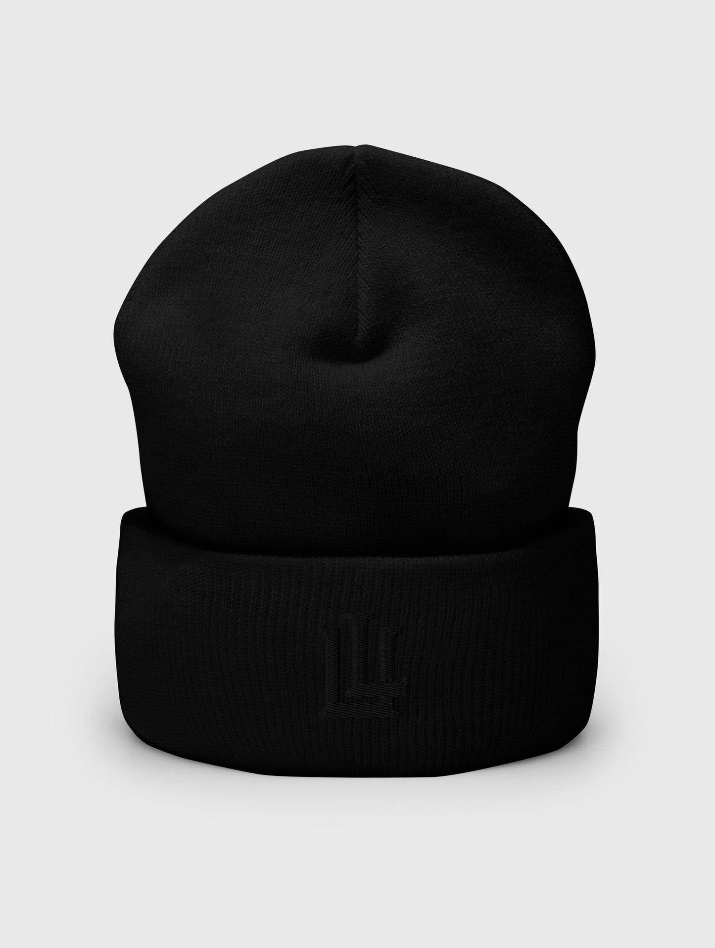 Black gym beanie – soft, stretch-fit for workouts and streetwear