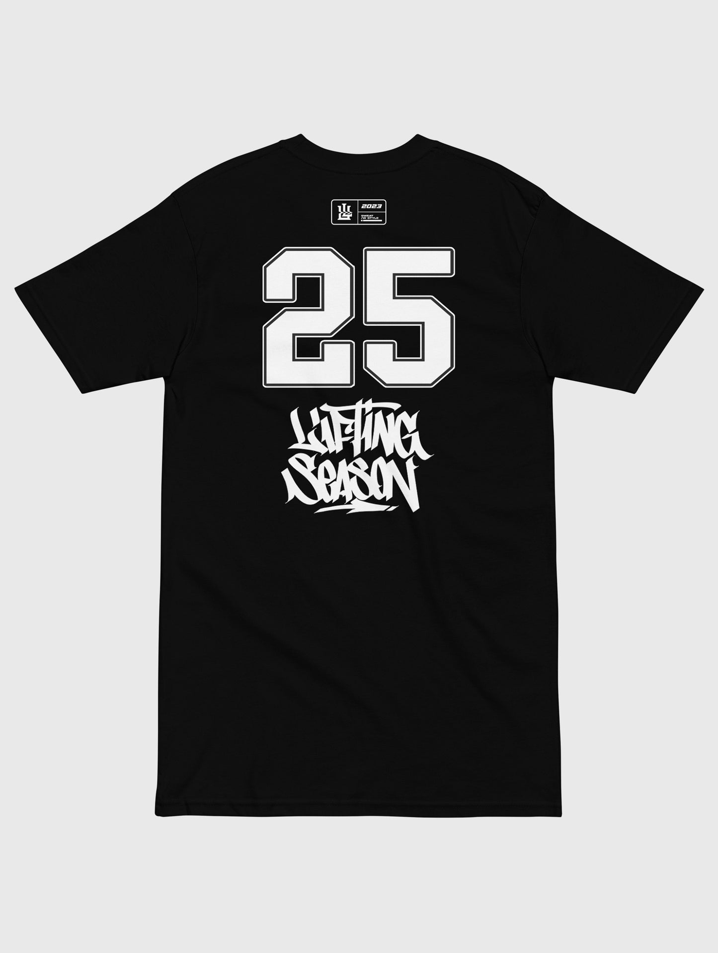 Street-style black oversized tee for gym and everyday wear – relaxed and trendy.