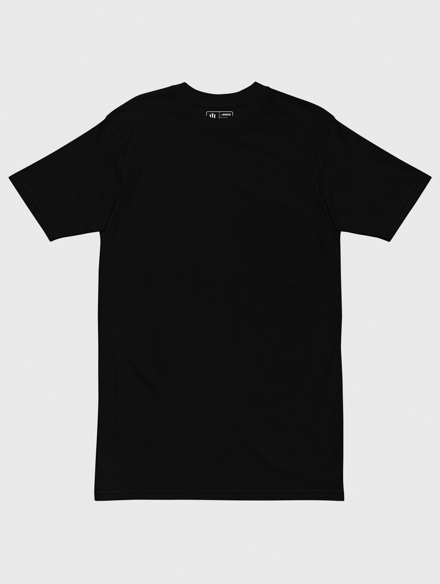Relaxed-fit black gym tee – breathable and stylish for streetwear or workouts.