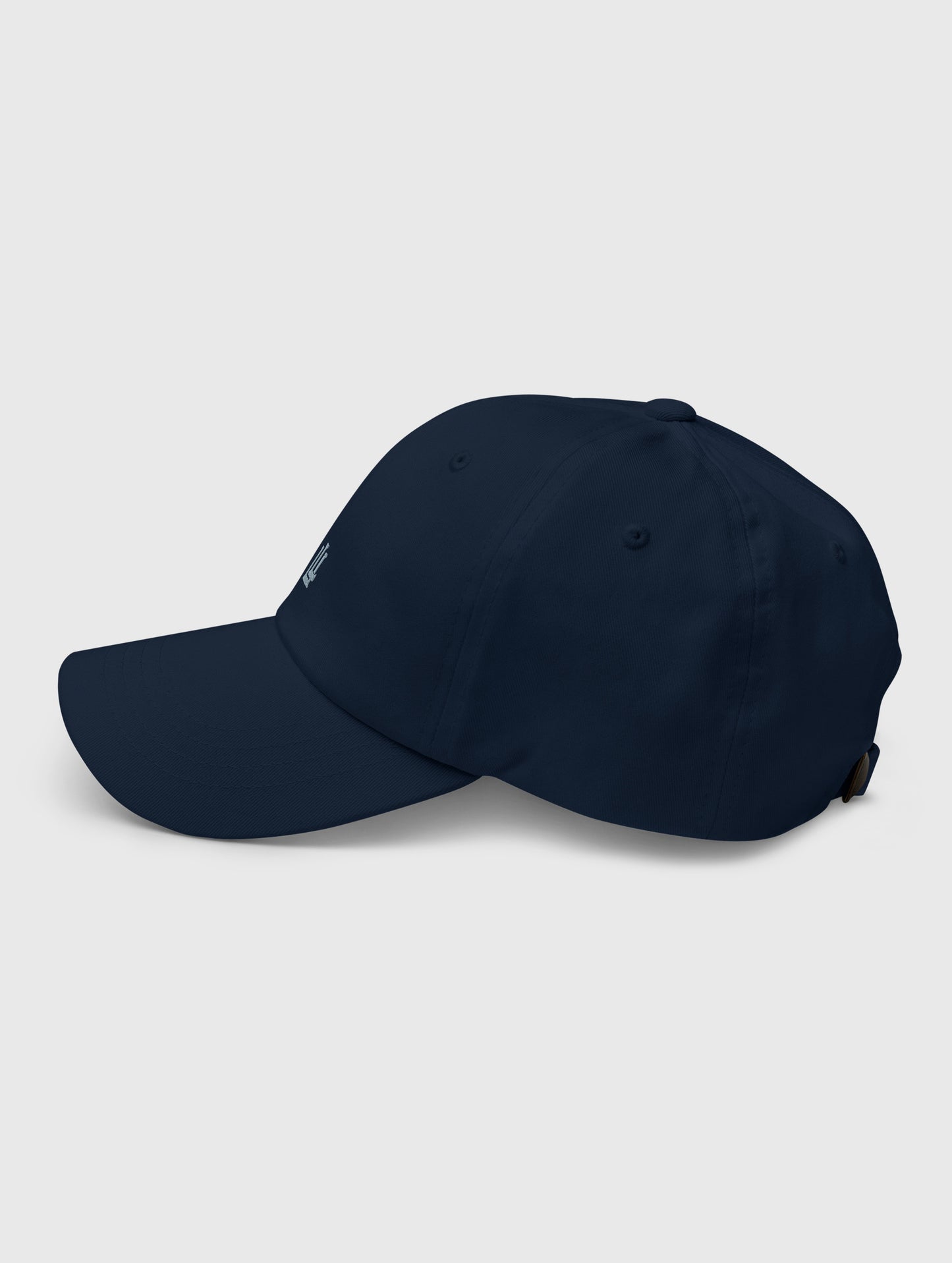 Adjustable baseball cap – perfect for gym sessions and streetwear outfits.