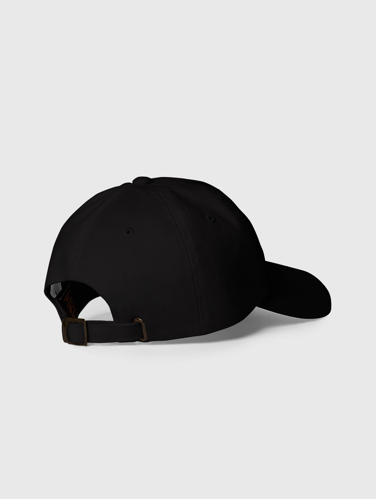 Black gym cap – breathable and stylish for workouts and casual wear.