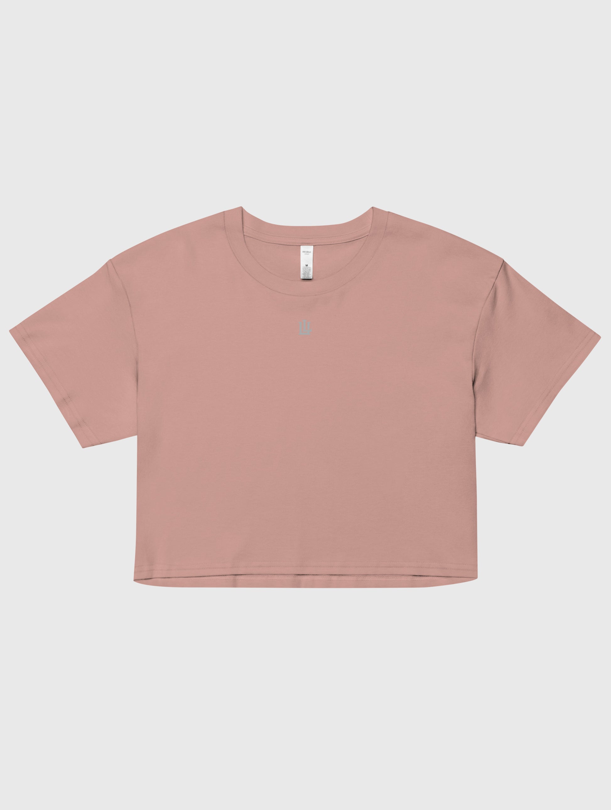 Minimalist gym crop top – modern and versatile for active and casual wear.